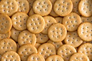 Round Cracker