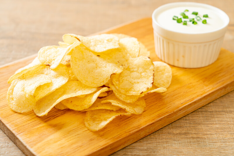 Chips With Sour Cream Dip Chips With Sour Cream Dip
