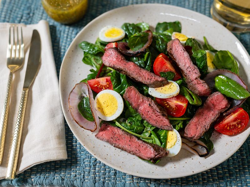 Garlic And Herb Steak Salad